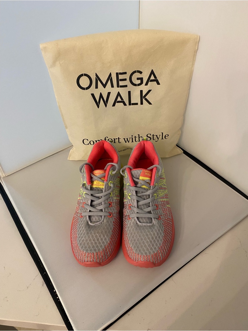 Omega Walk Women’s Athletic Shoes Gray with Coral and Neon Yellow, size 38